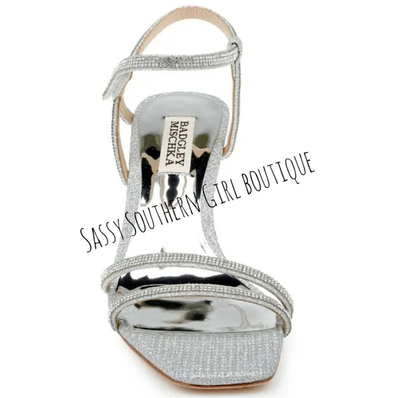 🆕⭐ BADGLEY MISCHKA silver rhinestone wedges