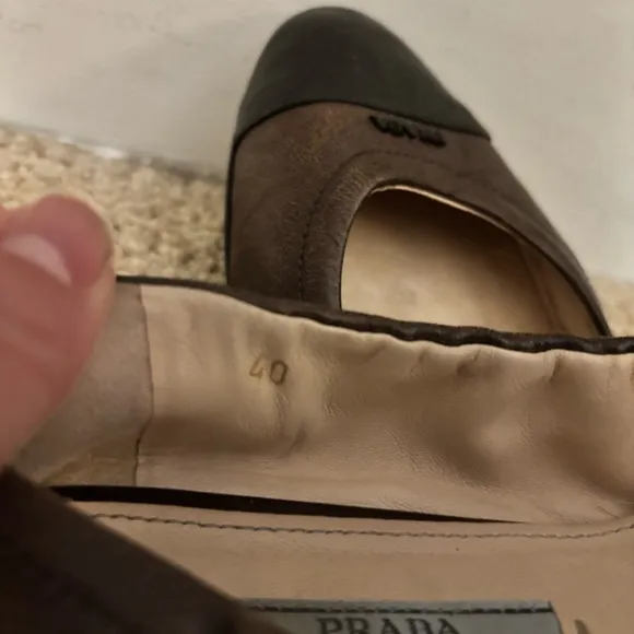 🐎 Prada Leather Ballet Flats - size 9.5 (40)​