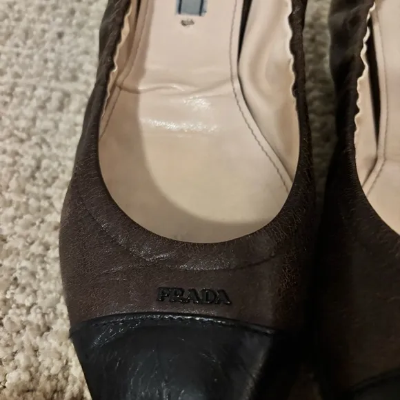 🐎 Prada Leather Ballet Flats - size 9.5 (40)​