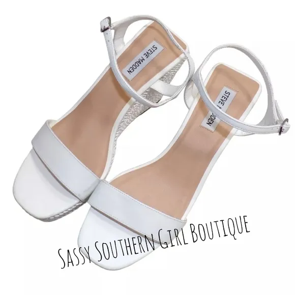 🆕⭐ Steve Madden white espadrille wedges