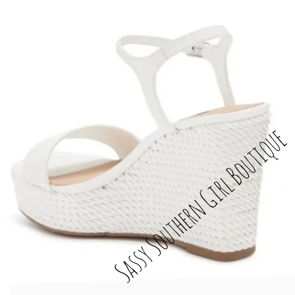 🆕⭐ Steve Madden white espadrille wedges