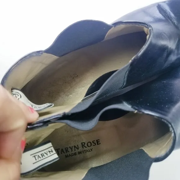🌸 Taryn Rose |Patent Leather Flat ankle Boots 9.5