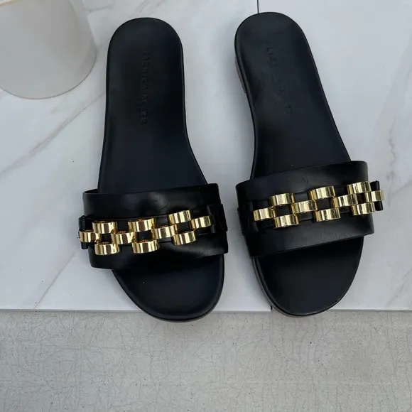 🌷- Veronica Beard ENI black Chain-Trimmed Leather Slides Gold hardware size…