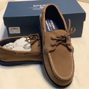 🆕 ~ Vineyard Vines Sperry Tan Size 4 Boys Boat Shoe