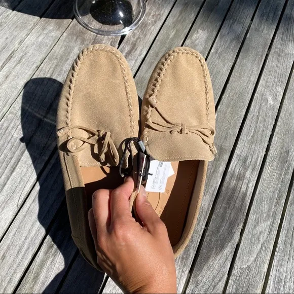 🍂 ZARA TAN SUEDE LEATHER STITCHED MOCCASINS!