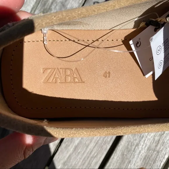 🍂 ZARA TAN SUEDE LEATHER STITCHED MOCCASINS!