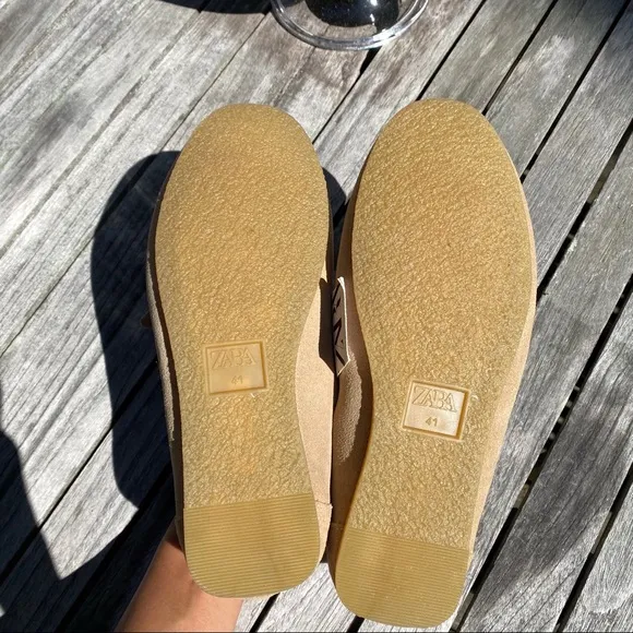 🍂 ZARA TAN SUEDE LEATHER STITCHED MOCCASINS!