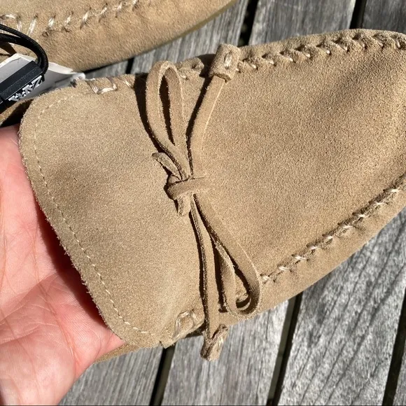 🍂 ZARA TAN SUEDE LEATHER STITCHED MOCCASINS!