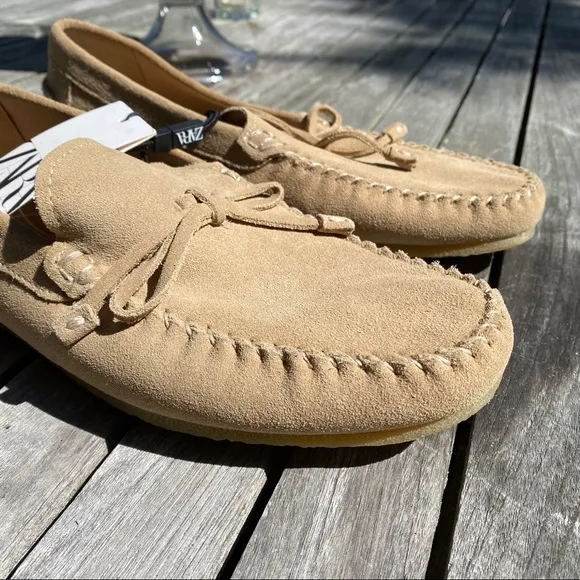 🍂 ZARA TAN SUEDE LEATHER STITCHED MOCCASINS!