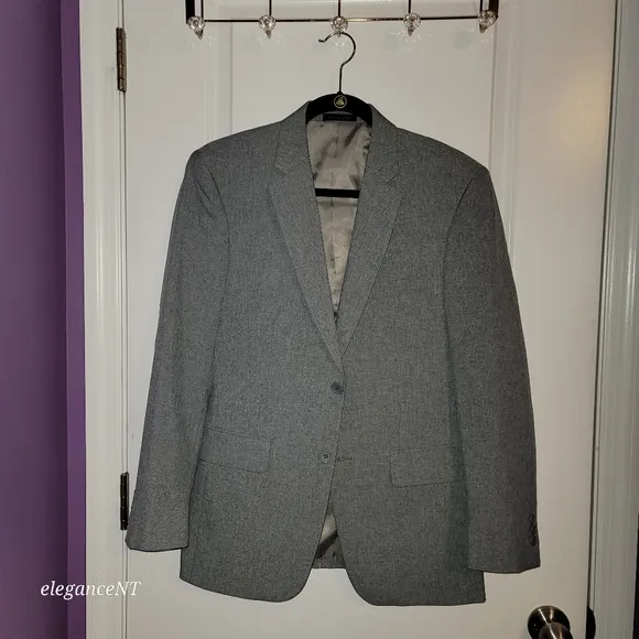 2 Button  Gray  Men's Blazer Sz: 34 Short