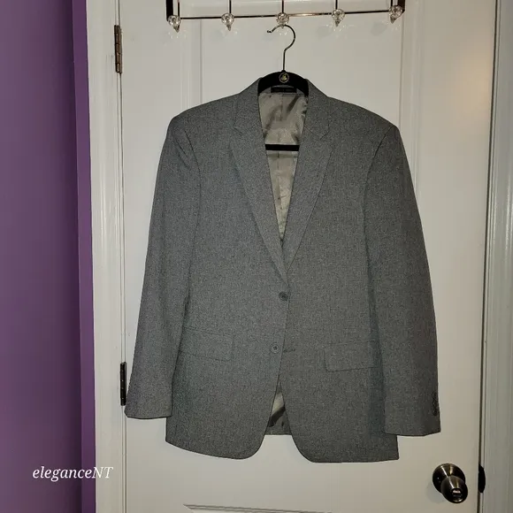 2 Button  Gray  Men's Blazer Sz: 34 Short