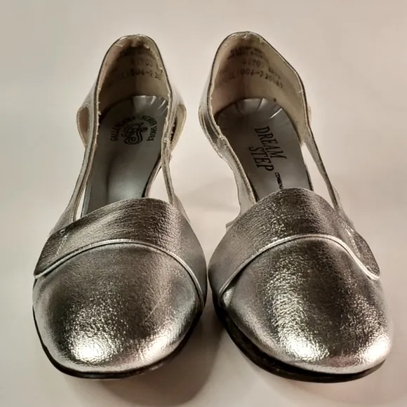 60s Mod Metallic Silver Space Heels with Rounded Toe