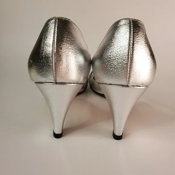 60s Mod Metallic Silver Space Heels with Rounded Toe