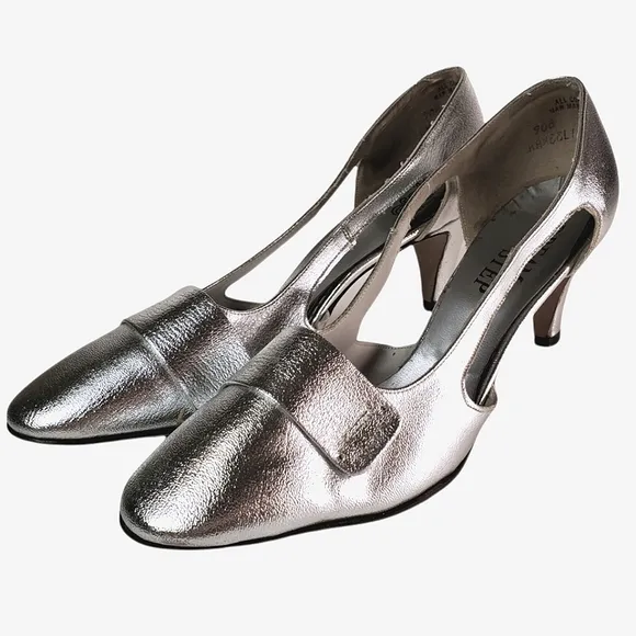 60s Mod Metallic Silver Space Heels with Rounded Toe