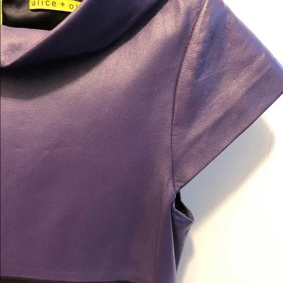 $790. 🔥 👗 Alice and Olivia Purple Black Leather sheath Dress
