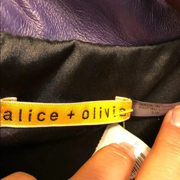 $790. 🔥 👗 Alice and Olivia Purple Black Leather sheath Dress