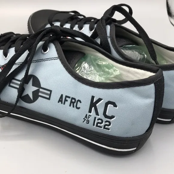 A-10 of the 442nd Fighter Wing Men's Low Top Canvas Shoes - Black Men's 11.5