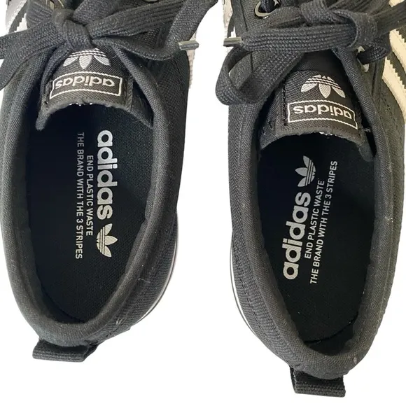 Adidas Men’s sz 11 Black, White Nizza Classic Canvas Sneaker New In Box