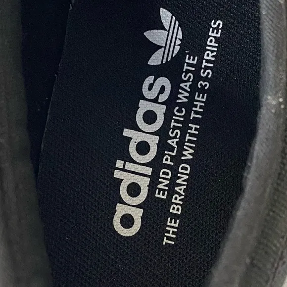 Adidas Men’s sz 11 Black, White Nizza Classic Canvas Sneaker New In Box