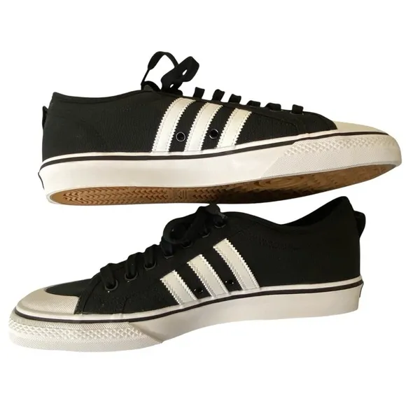 Adidas Men’s sz 11 Black, White Nizza Classic Canvas Sneaker New In Box