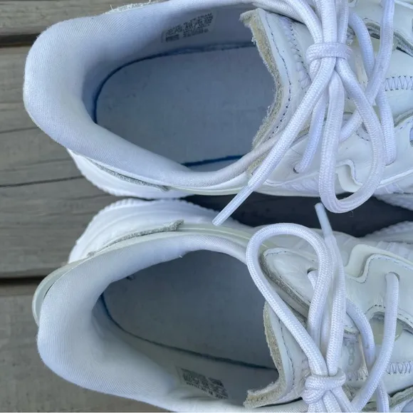 adidas Ozweego Triple White shoes size 7