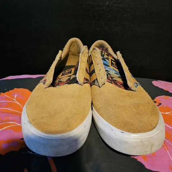 Adidas Seeley Premiere tan suede Aztec canvas mens shoes 9.5