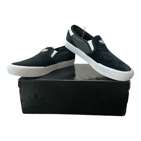 Adidas Skateboarding Shoes Sneakers Black and White Slip-On Men’s Size Size 11.5