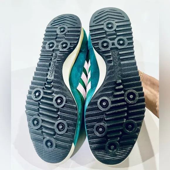 Adidas SL 72 in green, women’s size 6.5 - retro trainer