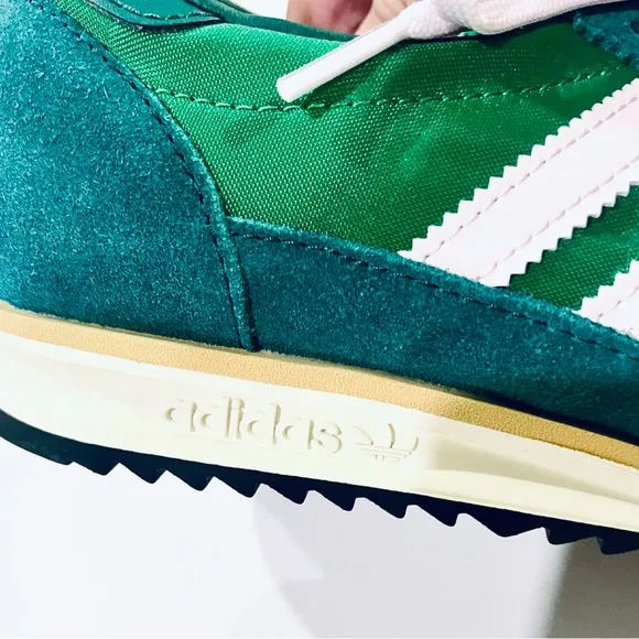 Adidas SL 72 in green, women’s size 6.5 - retro trainer