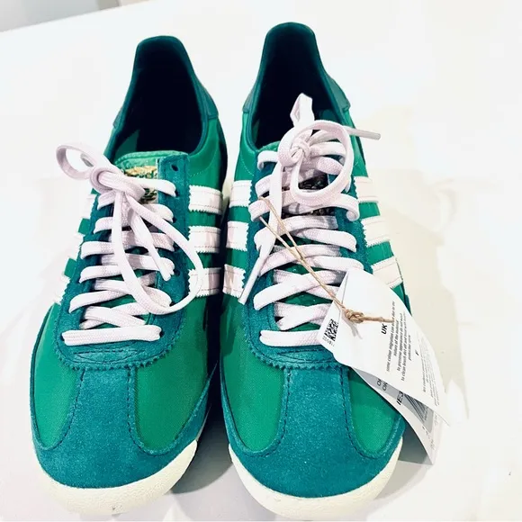 Adidas SL 72 in green, women’s size 6.5 - retro trainer