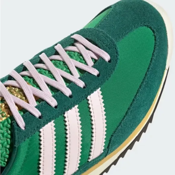 Adidas SL 72 in green, women’s size 6.5 - retro trainer