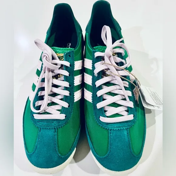 Adidas SL 72 in green, women’s size 6.5 - retro trainer