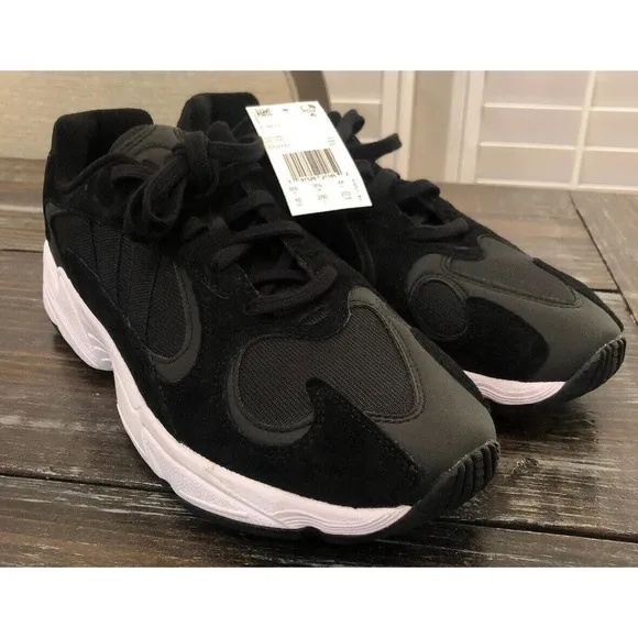 Adidas Yung-1 Black White CG7121 Mens 10 Brand New Yeezy Style Shoes Fast Ship