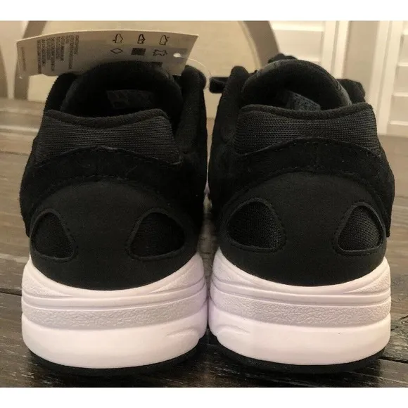 Adidas Yung-1 Black White CG7121 Mens 10 Brand New Yeezy Style Shoes Fast Ship