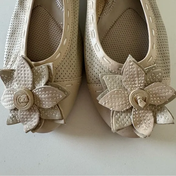 Adrienne Vittadini Nude Cream Perforated Leather Floral Appliqué Ballet Flats