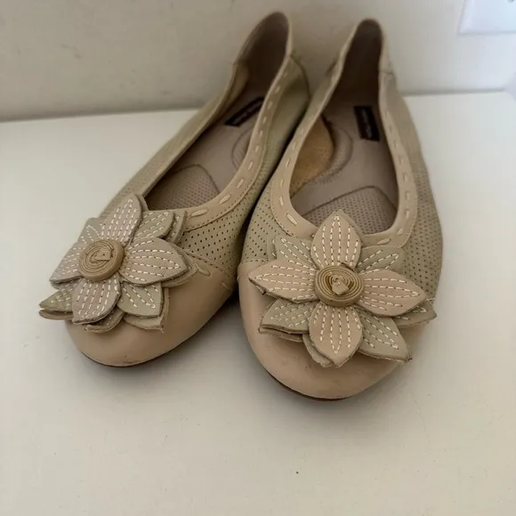 Adrienne Vittadini Nude Cream Perforated Leather Floral Appliqué Ballet Flats