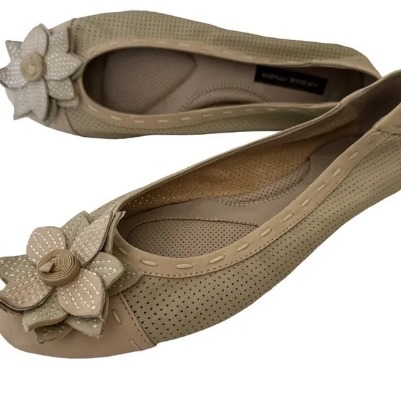 Adrienne Vittadini Nude Cream Perforated Leather Floral Appliqué Ballet Flats