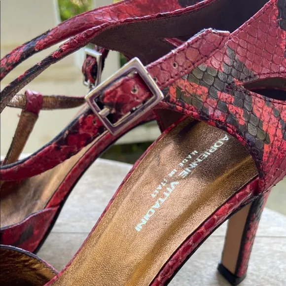 Adrienne Vittadini Red &amp; Black Leather T-Bar Heels Made in Italy Women's Size 10