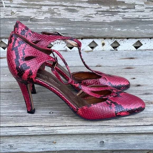 Adrienne Vittadini Red &amp; Black Leather T-Bar Heels Made in Italy Women's Size 10