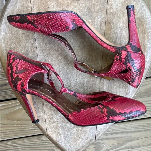 Adrienne Vittadini Red &amp; Black Leather T-Bar Heels Made in Italy Women's Size 10