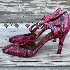 Adrienne Vittadini Red &amp; Black Leather T-Bar Heels Made in Italy Women's Size 10