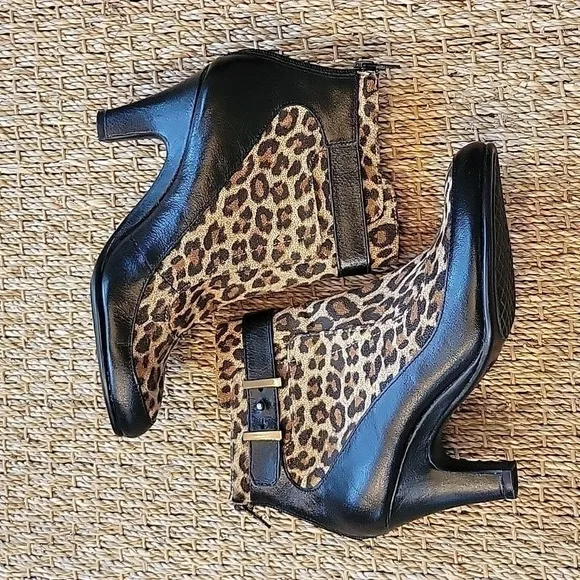 AEROSOLES leopard print bootie heels.  Size is 6.5 M .