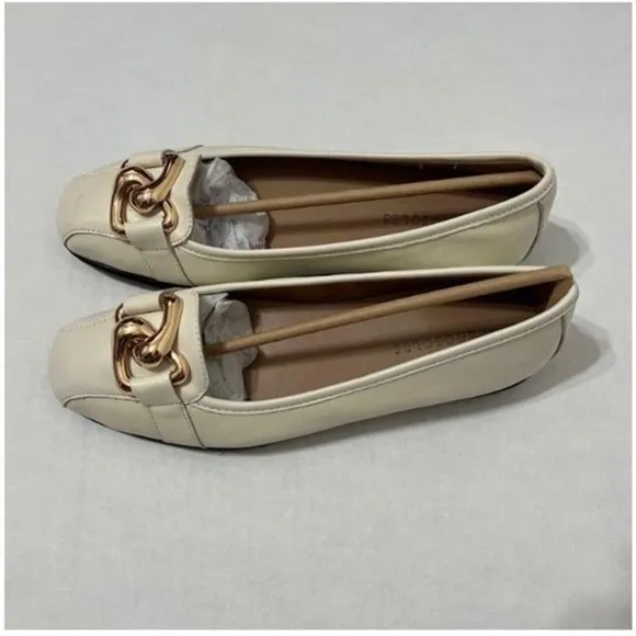 Aerosoles NWB Sz 8W Off White Bristol Leather Oversized Chain Link Flat Shoes