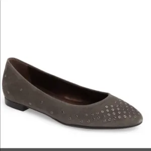 AGL Attilio Giusti Leombroni Black Grommet Flats