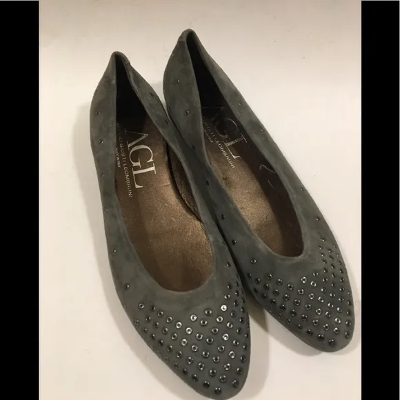 AGL Attilio Giusti Leombroni Black Grommet Flats