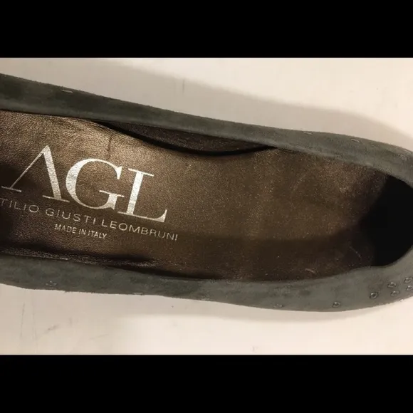 AGL Attilio Giusti Leombroni Black Grommet Flats