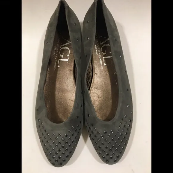 AGL Attilio Giusti Leombroni Black Grommet Flats