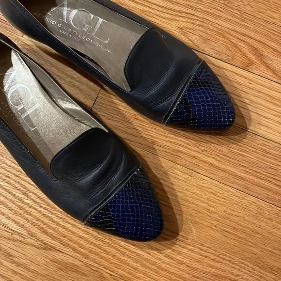 AGL attilio giusti leombruni Navy leather captoe ballet flat Italian 36 US 6