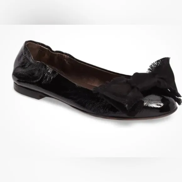 AGL ATTILIO GIUSTI LEOMBRUNI SATIN BOW PATENT LEATHER BALLET FLATS 38