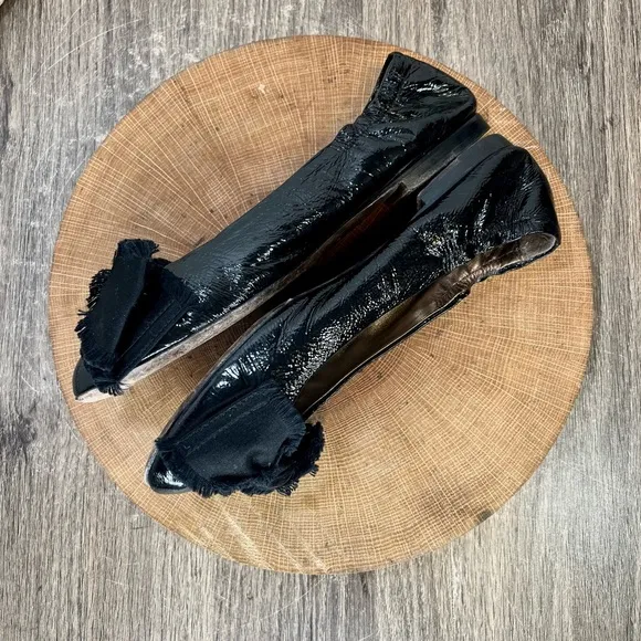 *agl | Black Patent Leather Ballet Flats with Raw Edge Bow Size 37/7